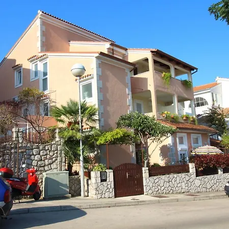 Apartman House Amalija