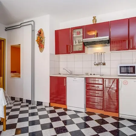House Amalija Apartman *