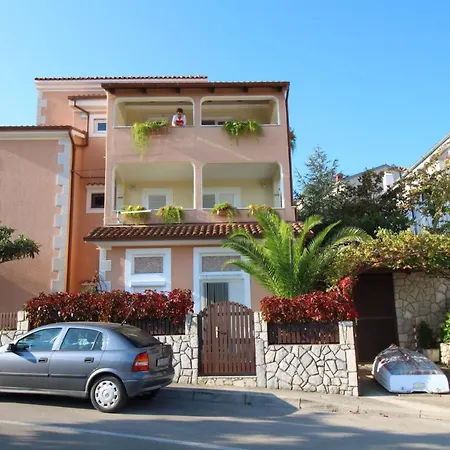 Apartment House Amalija